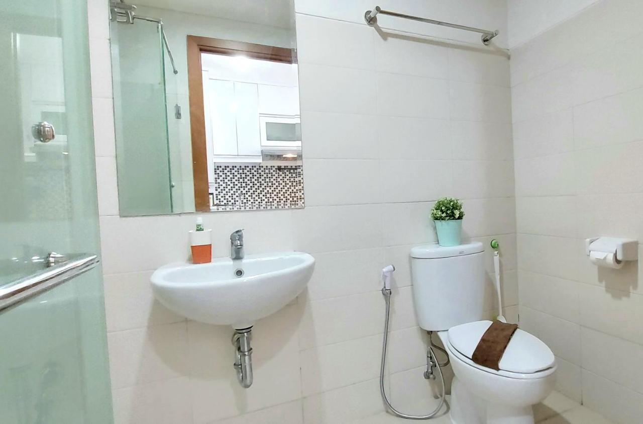 Woodland Park Residence-relaxed And Friendly Apartemen Jakarta